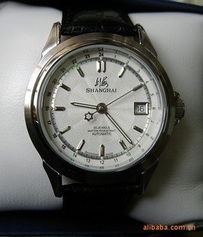 上海萬科表業(yè) 多元化鐘表產(chǎn)品系列與專業(yè)銷售服務